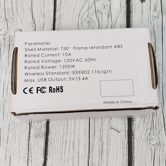 New**WiFi Smart Wall Outlet - Picture 3 of 4